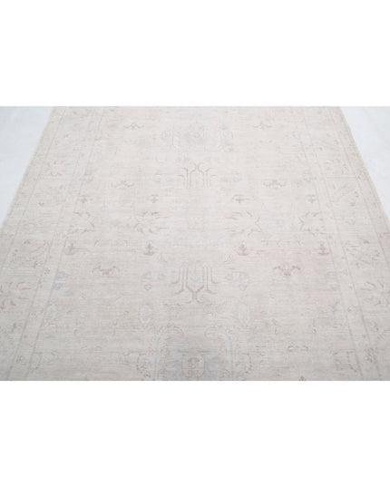 Serenity 6' 1" X 8' 4" Hand Knotted Wool Rug 6' 1" X 8' 4" (185 X 254) / Ivory / Wool