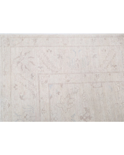 Serenity 6' 1" X 8' 4" Hand Knotted Wool Rug 6' 1" X 8' 4" (185 X 254) / Ivory / Wool