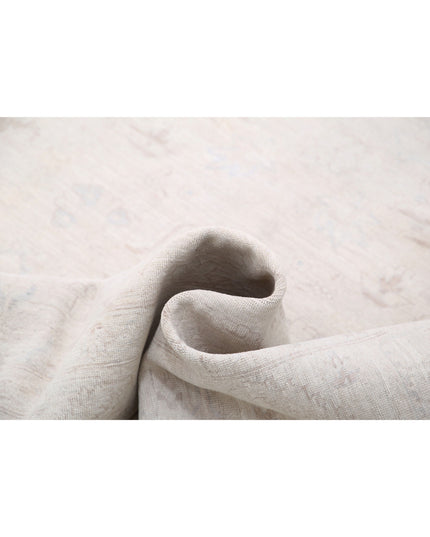 Serenity 6' 1" X 8' 4" Hand Knotted Wool Rug 6' 1" X 8' 4" (185 X 254) / Ivory / Wool