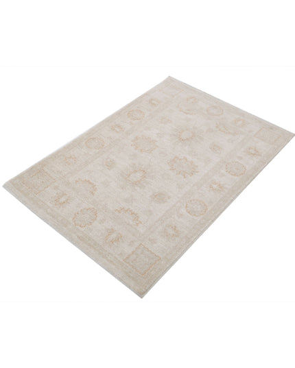 Serenity 2' 10" X 4' 1" Hand Knotted Wool Rug 2' 10" X 4' 1" (86 X 124) / Ivory / Wool