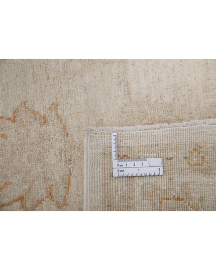 Serenity 2' 8" X 4' 0" Hand Knotted Wool Rug 2' 8" X 4' 0" (81 X 122) / Ivory / Wool