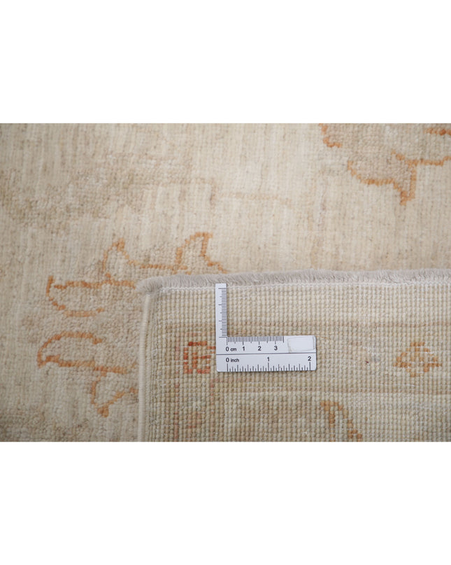 Serenity 2' 7" X 3' 10" Hand Knotted Wool Rug 2' 7" X 3' 10" (79 X 117) / Ivory / Wool