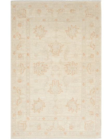 Serenity 2' 7" X 3' 10" Hand Knotted Wool Rug 2' 7" X 3' 10" (79 X 117) / Ivory / Wool