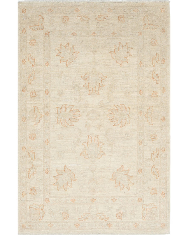 Serenity 2' 7" X 3' 10" Hand Knotted Wool Rug 2' 7" X 3' 10" (79 X 117) / Ivory / Wool