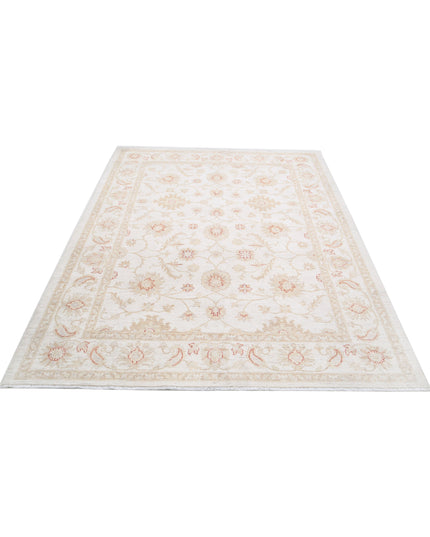 Serenity 5' 8" X 7' 6" Hand Knotted Wool Rug 5' 8" X 7' 6" (173 X 229) / Ivory / Wool