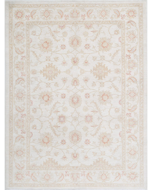 Serenity 5' 8" X 7' 6" Hand Knotted Wool Rug 5' 8" X 7' 6" (173 X 229) / Ivory / Wool