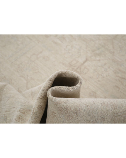 Serenity 6' 0" X 8' 2" Hand Knotted Wool Rug 6' 0" X 8' 2" (183 X 249) / Ivory / Wool