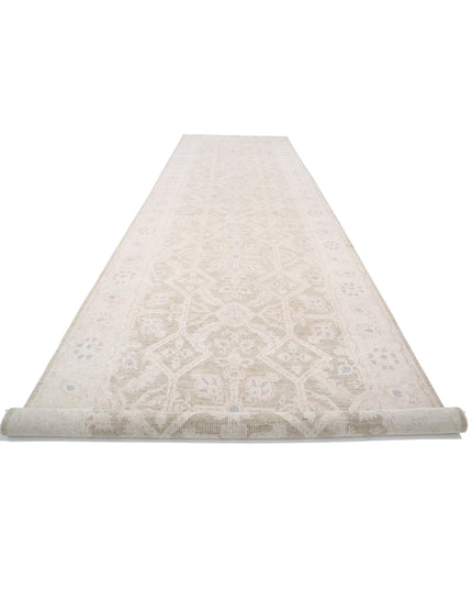 Serenity 6' 5" X 25' 10" Hand Knotted Wool Rug 6' 5" X 25' 10" (196 X 787) / Ivory / Wool