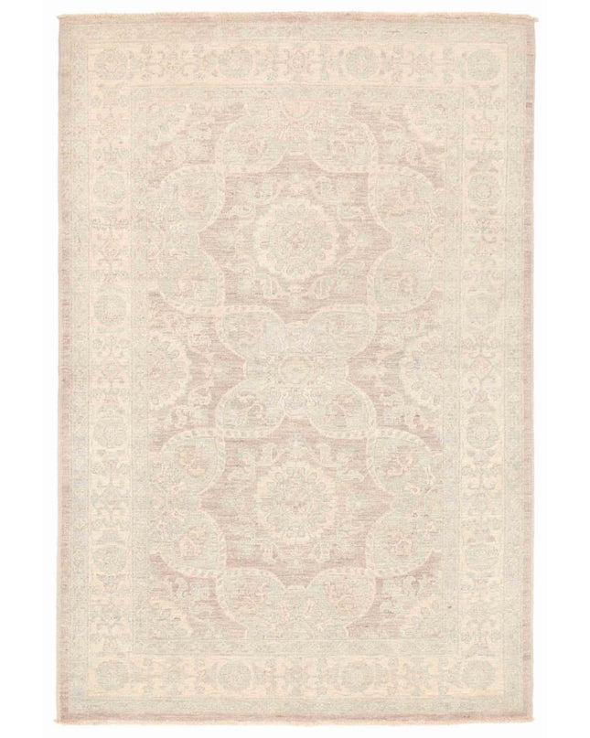Serenity 4' 1" X 6' 4" Hand Knotted Wool Rug 4' 1" X 6' 4" (124 X 193) / Lilac / Wool