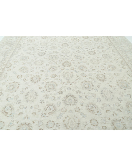 Serenity 11' 10" X 14' 10" Hand Knotted Wool Rug 11' 10" X 14' 10" (361 X 452) / Ivory / Wool