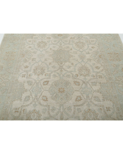 Serenity 6' 0" X 8' 7" Hand Knotted Wool Rug 6' 0" X 8' 7" (183 X 262) / Ivory / Wool