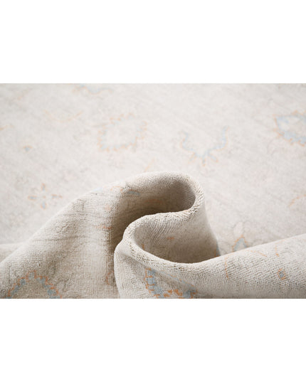 Serenity 8' 1" X 9' 7" Hand Knotted Wool Rug 8' 1" X 9' 7" (246 X 292) / Grey / Wool