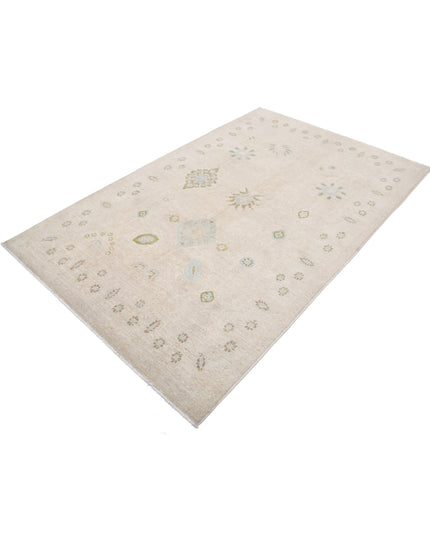 Serenity 4' 9" X 7' 5" Hand Knotted Wool Rug 4' 9" X 7' 5" (145 X 226) / Taupe / Wool