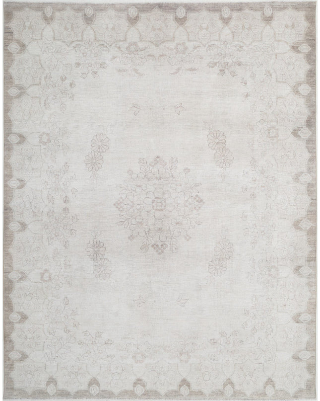 Serenity 7' 10" X 10' 1" Hand Knotted Wool Rug 7' 10" X 10' 1" (239 X 307) / Ivory / Wool