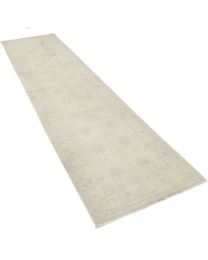 Serenity 2' 9" X 10' 8" Hand Knotted Wool Rug 2' 9" X 10' 8" (84 X 325) / Ivory / Wool
