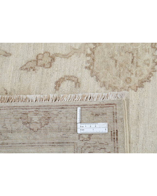 Serenity 9' 0" X 11' 10" Hand Knotted Wool Rug 9' 0" X 11' 10" (274 X 361) / Ivory / Wool