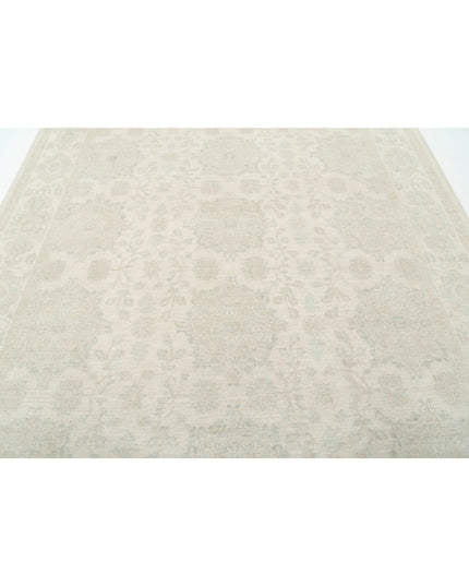 Serenity 7' 10" X 10' 1" Hand Knotted Wool Rug 7' 10" X 10' 1" (239 X 307) / Ivory / Wool
