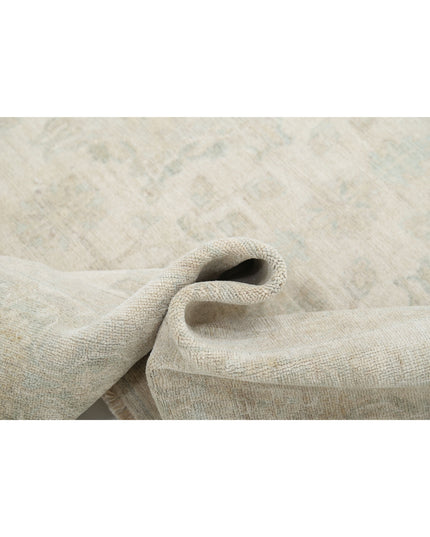 Serenity 7' 10" X 10' 1" Hand Knotted Wool Rug 7' 10" X 10' 1" (239 X 307) / Ivory / Wool