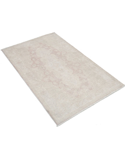 Serenity 2' 11" X 4' 8" Hand Knotted Wool Rug 2' 11" X 4' 8" (89 X 142) / Pink / Wool