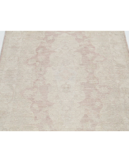 Serenity 2' 11" X 4' 8" Hand Knotted Wool Rug 2' 11" X 4' 8" (89 X 142) / Pink / Wool