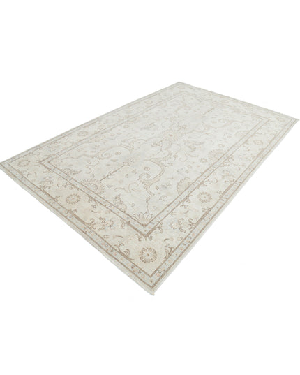 Serenity 6' 0" X 8' 11" Hand Knotted Wool Rug 6' 0" X 8' 11" (183 X 272) / Ivory / Wool