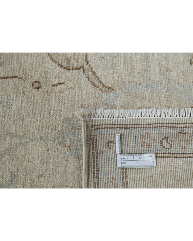 Serenity 6' 0" X 8' 11" Hand Knotted Wool Rug 6' 0" X 8' 11" (183 X 272) / Ivory / Wool