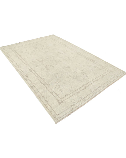 Serenity 5' 11" X 8' 7" Hand Knotted Wool Rug 5' 11" X 8' 7" (180 X 262) / Ivory / Wool