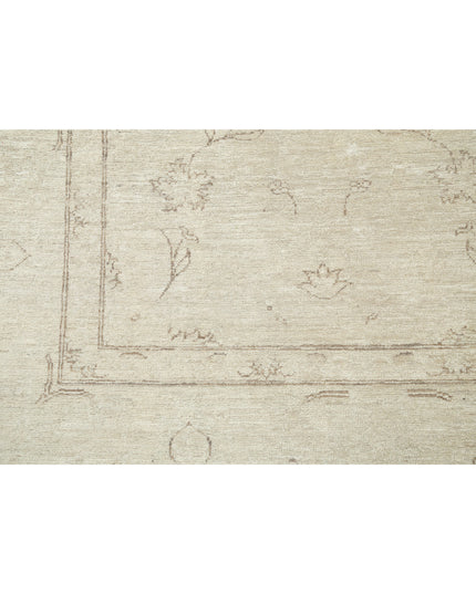Serenity 5' 11" X 8' 7" Hand Knotted Wool Rug 5' 11" X 8' 7" (180 X 262) / Ivory / Wool