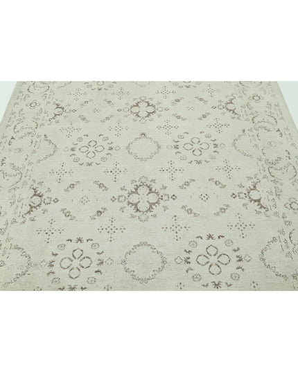 Serenity 6' 1" X 7' 7" Hand Knotted Wool Rug 6' 1" X 7' 7" (185 X 231) / Ivory / Wool