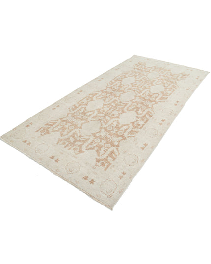 Serenity 4' 8" X 9' 8" Hand Knotted Wool Rug 4' 8" X 9' 8" (142 X 295) / Tan / Wool