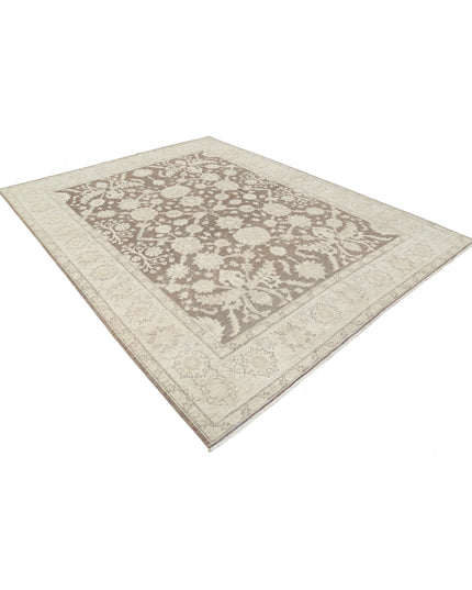 Serenity 7' 11" X 10' 1" Hand Knotted Wool Rug 7' 11" X 10' 1" (241 X 307) / Brown / Wool