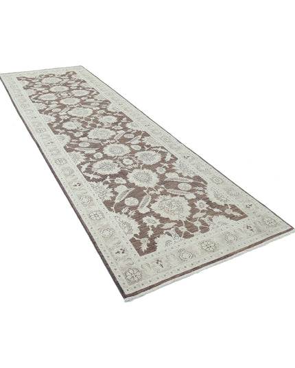 Serenity 3' 11" X 12' 5" Hand Knotted Wool Rug 3' 11" X 12' 5" (119 X 379) / Brown / Wool
