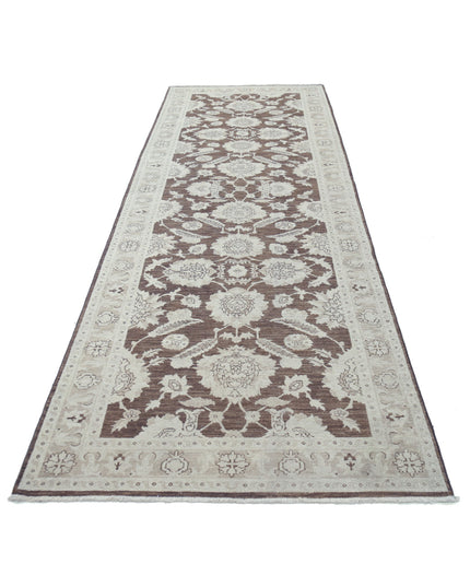 Serenity 3' 11" X 12' 5" Hand Knotted Wool Rug 3' 11" X 12' 5" (119 X 379) / Brown / Wool