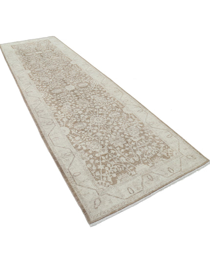 Serenity 4' 0" X 13' 4" Hand Knotted Wool Rug 4' 0" X 13' 4" (122 X 406) / Brown / Wool