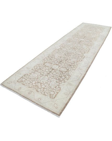 Serenity 4' 0" X 13' 4" Hand Knotted Wool Rug 4' 0" X 13' 4" (122 X 406) / Brown / Wool