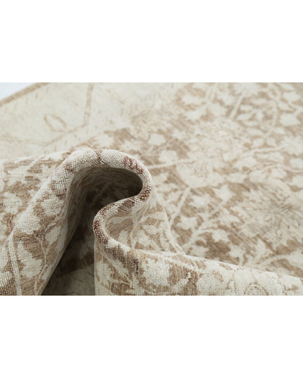 Serenity 4' 0" X 13' 4" Hand Knotted Wool Rug 4' 0" X 13' 4" (122 X 406) / Brown / Wool