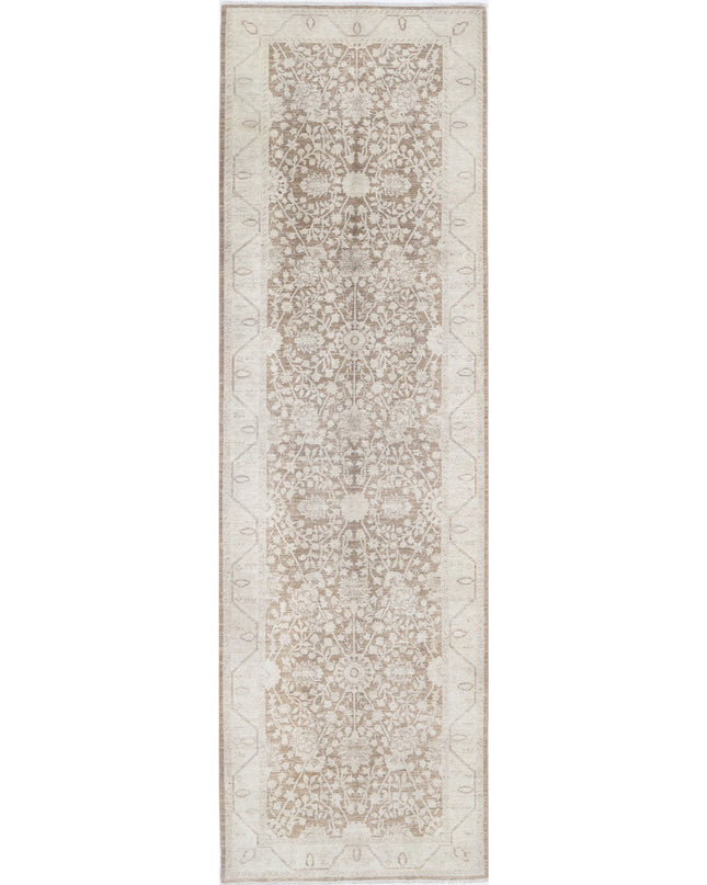Serenity 4' 0" X 13' 4" Hand Knotted Wool Rug 4' 0" X 13' 4" (122 X 406) / Brown / Wool