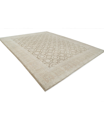 Serenity 7' 8" X 9' 10" Hand Knotted Wool Rug 7' 8" X 9' 10" (234 X 300) / Taupe / Wool