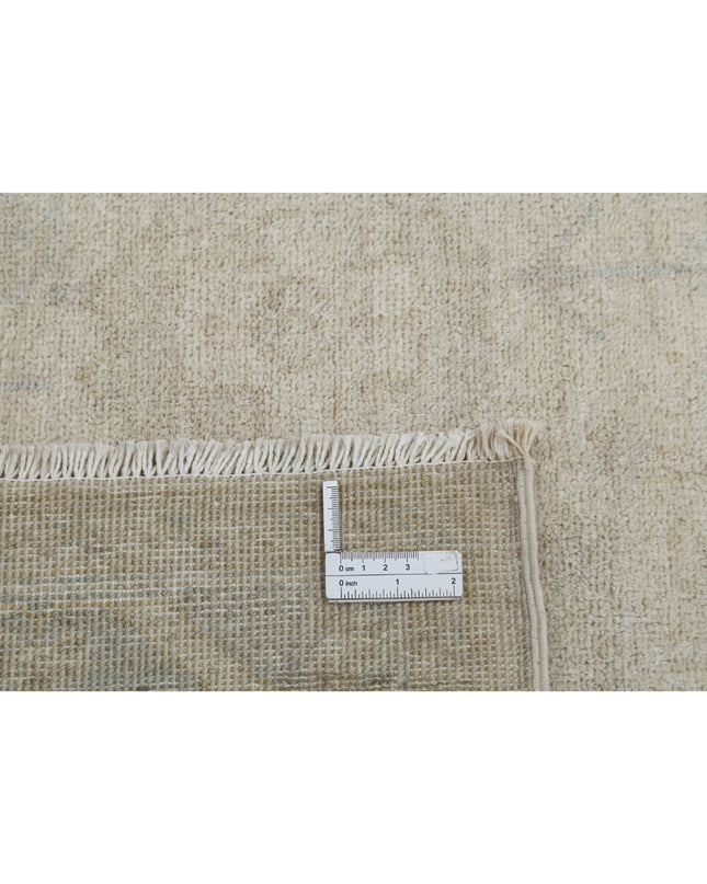 Serenity 8' 1" X 9' 6" Hand Knotted Wool Rug 8' 1" X 9' 6" (246 X 290) / Ivory / Wool