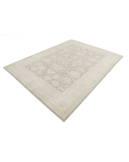 Serenity 7' 0" X 9' 4" Hand Knotted Wool Rug 7' 0" X 9' 4" (213 X 284) / Tan / Wool