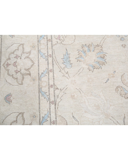 Serenity 12' 8" X 18' 5" Hand Knotted Wool Rug 12' 8" X 18' 5" (386 X 561) / Ivory / Wool