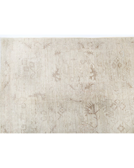 Serenity 7' 11" X 9' 6" Hand Knotted Wool Rug 7' 11" X 9' 6" (241 X 290) / Ivory / Wool
