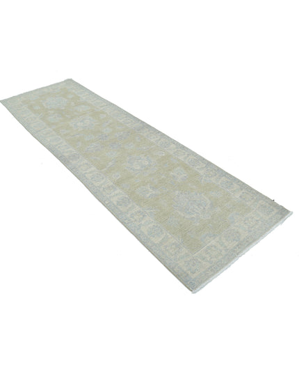 Serenity 2' 6" X 8' 4" Hand Knotted Wool Rug 2' 6" X 8' 4" (76 X 254) / Taupe / Wool