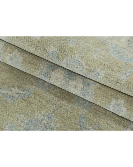 Serenity 2' 6" X 8' 4" Hand Knotted Wool Rug 2' 6" X 8' 4" (76 X 254) / Taupe / Wool