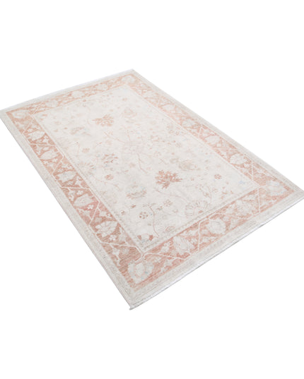 Serenity 3' 10" X 5' 9" Hand Knotted Wool Rug 3' 10" X 5' 9" (117 X 175) / Ivory / Wool