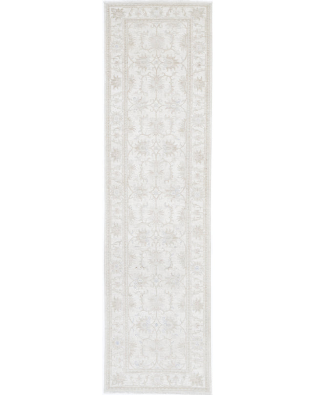 Serenity 2' 8" X 8' 6" Hand Knotted Wool Rug 2' 8" X 8' 6" (81 X 259) / Ivory / Wool