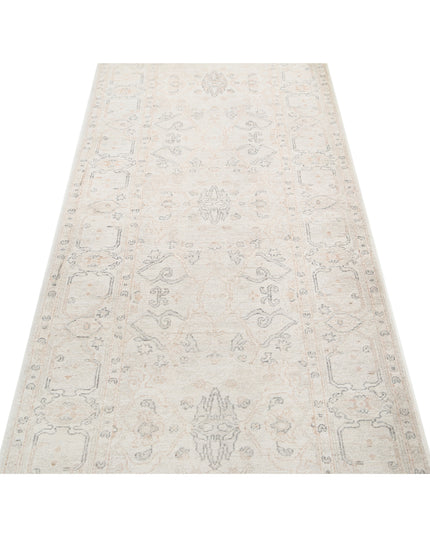 Serenity 2' 11" X 7' 11" Hand Knotted Wool Rug 2' 11" X 7' 11" (89 X 241) / Ivory / Wool