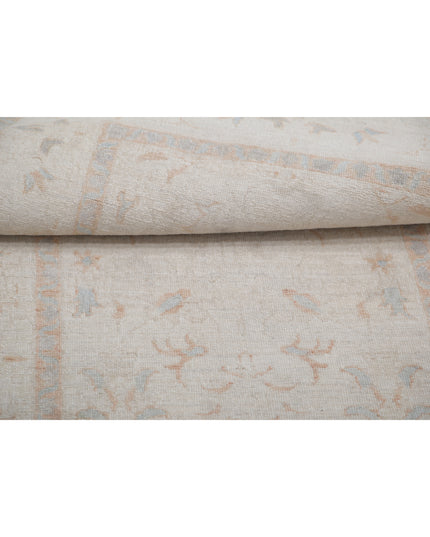 Serenity 2' 10" X 7' 7" Hand Knotted Wool Rug 2' 10" X 7' 7" (86 X 231) / Ivory / Wool