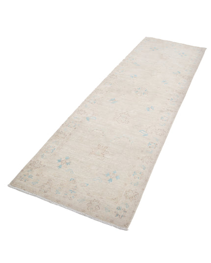 Serenity 2' 6" X 8' 5" Hand Knotted Wool Rug 2' 6" X 8' 5" (76 X 257) / Ivory / Wool