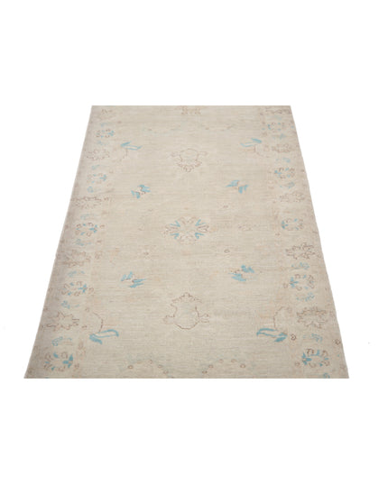Serenity 2' 6" X 8' 5" Hand Knotted Wool Rug 2' 6" X 8' 5" (76 X 257) / Ivory / Wool